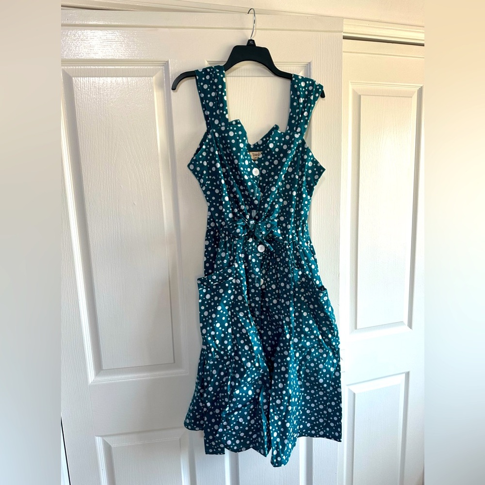 Retro dress.  never warn except to photo shoot. XL